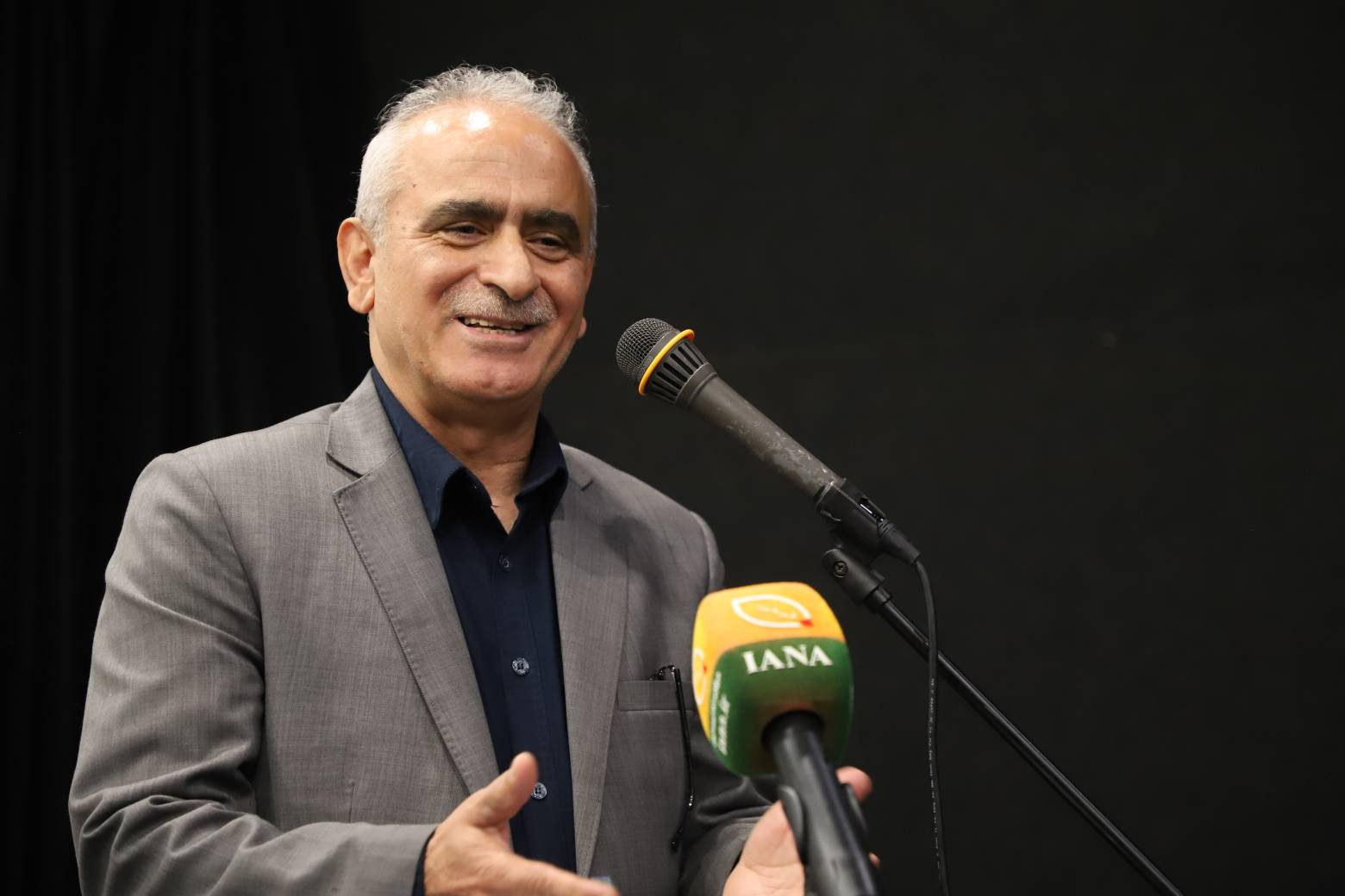 حمایت از صنعت زنبورداری با کشاورزی قراردادی، خرید توافقی و توسعه بازار
